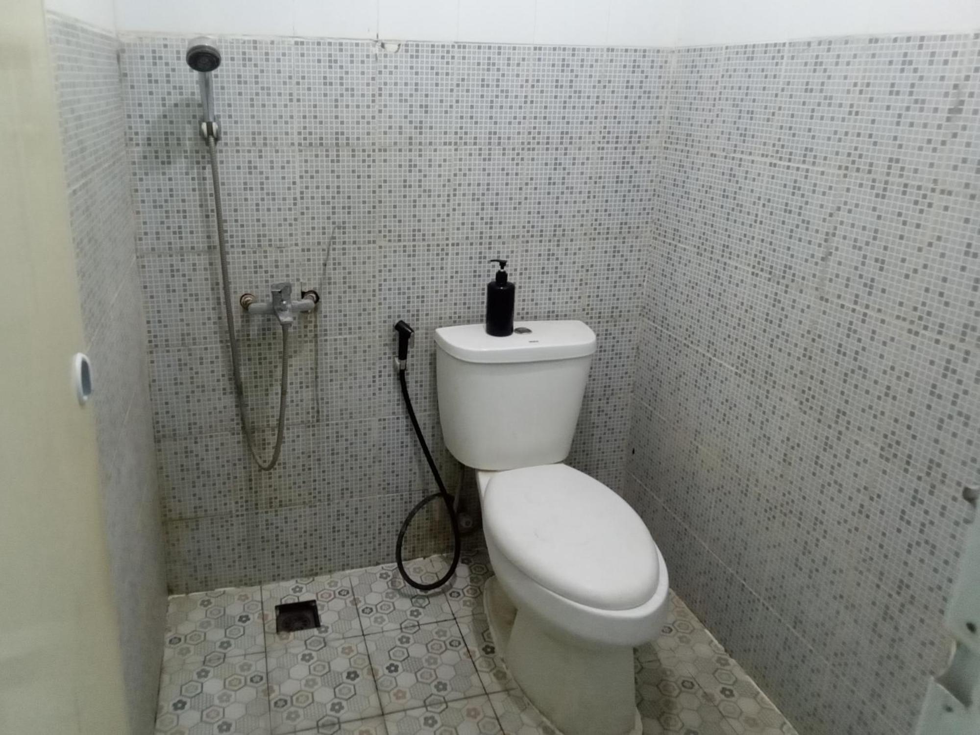 Urbanview Mitra Near Bandara Ahmad Yani 3*