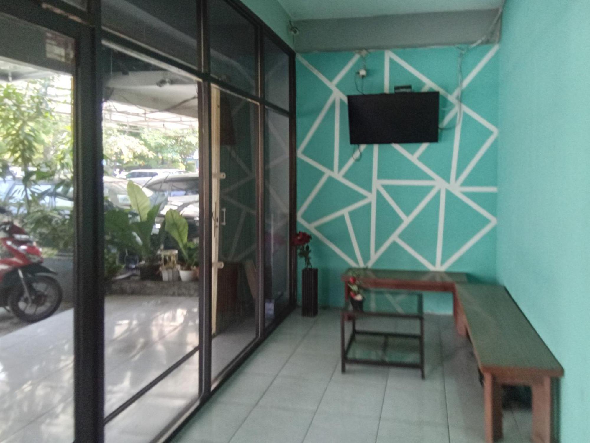 Urbanview Mitra Near Bandara Ahmad Yani 3* Semarang