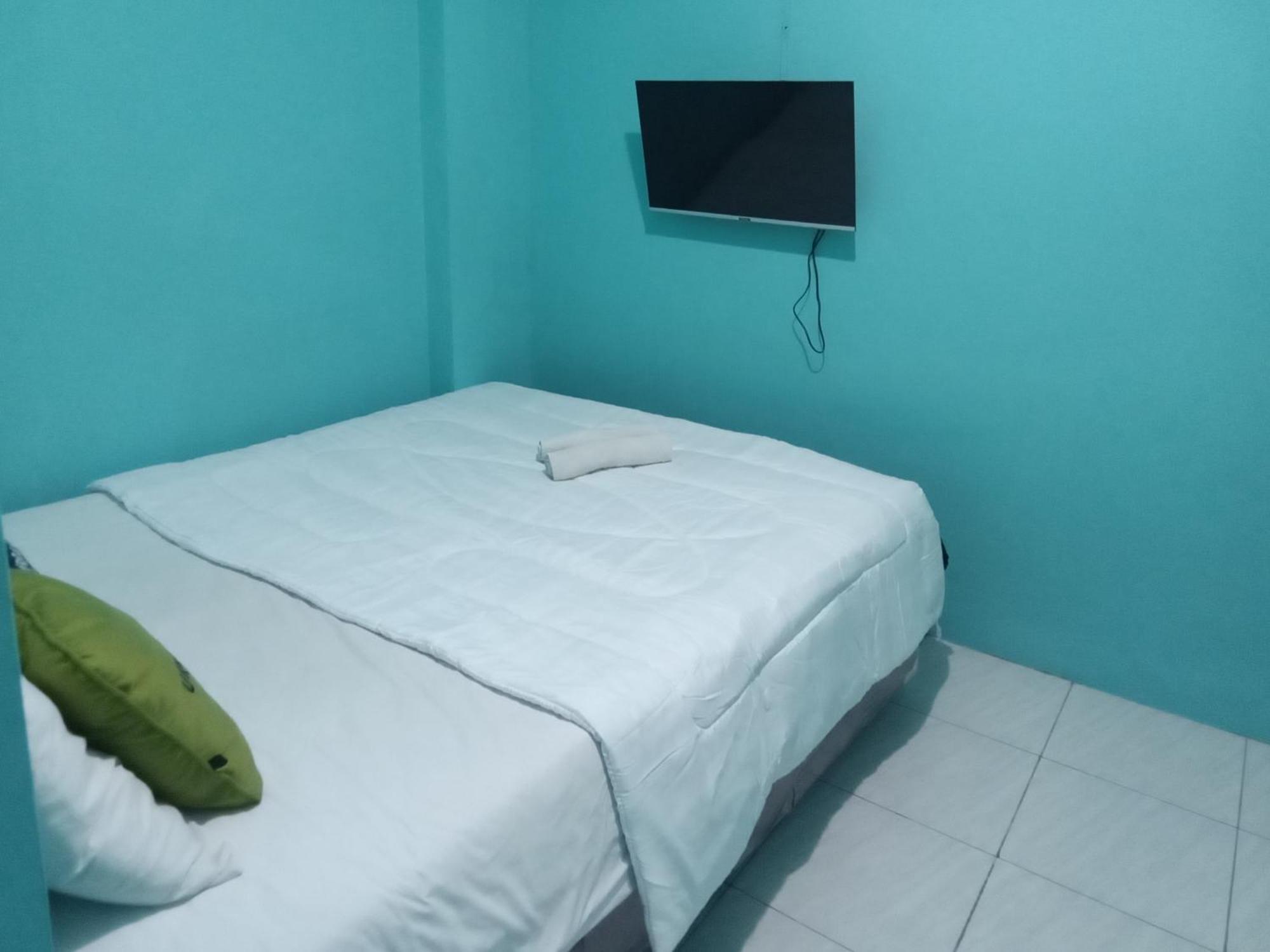 Urbanview Mitra Near Bandara Ahmad Yani