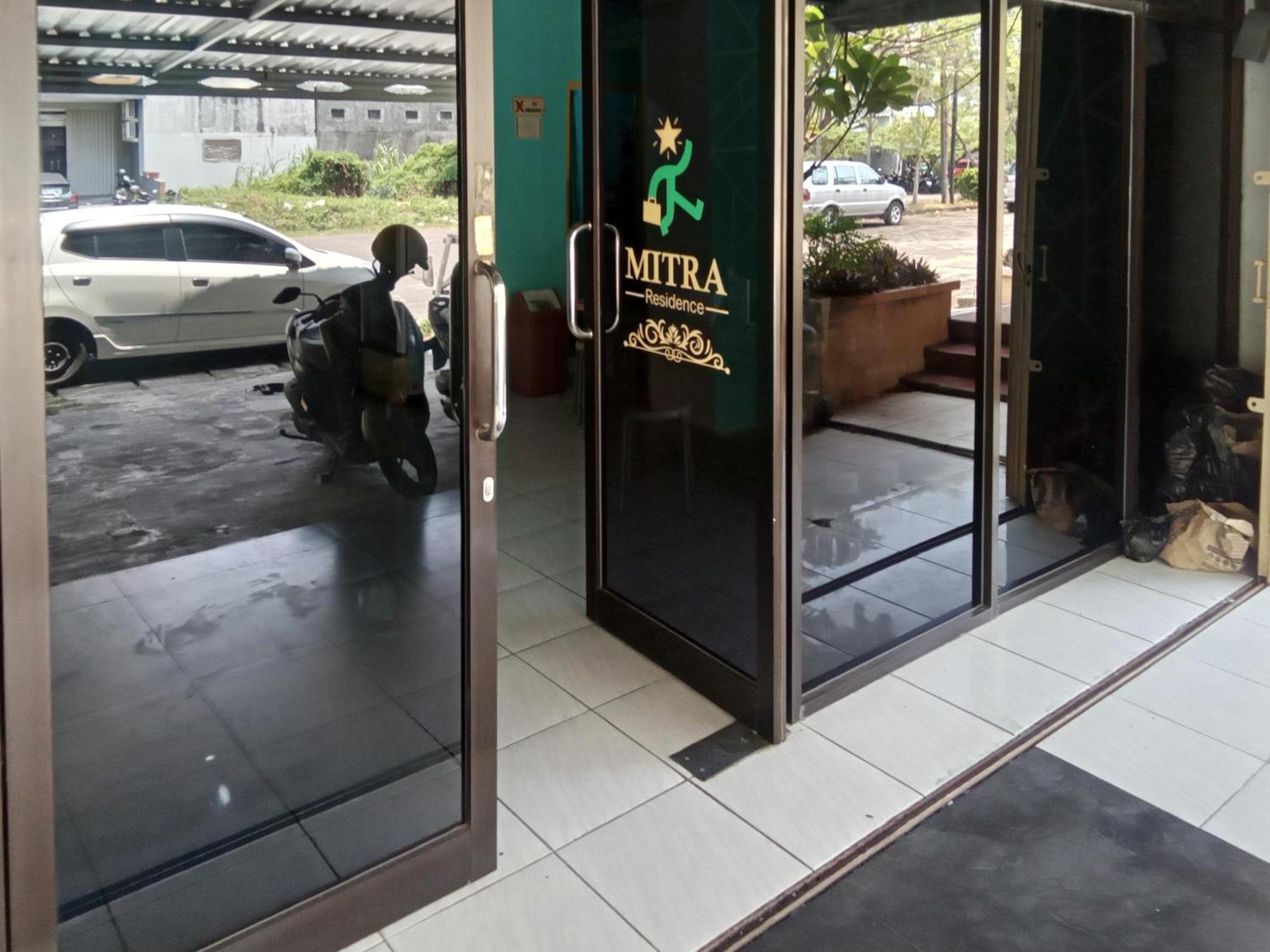 Hotel Urbanview Mitra Near Bandara Ahmad Yani
