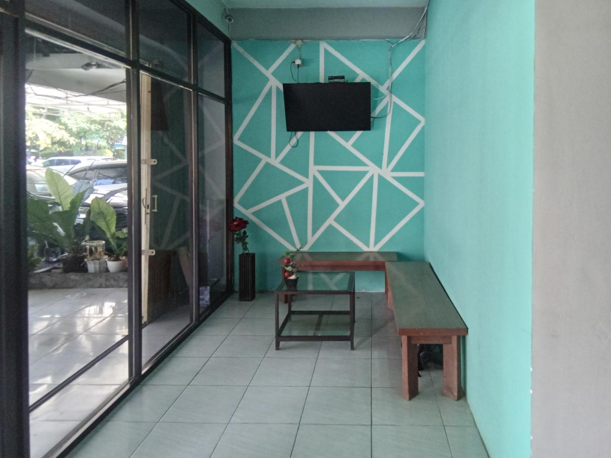 Hotel Urbanview Mitra Near Bandara Ahmad Yani